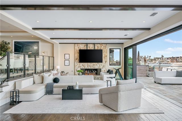 16462 Malden Circle, Huntington Beach, CA 92649