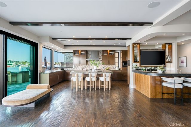 16462 Malden Circle, Huntington Beach, CA 92649