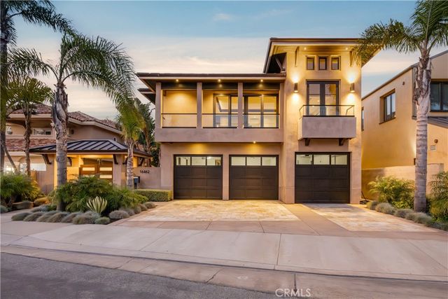16462 Malden Circle, Huntington Beach, CA 92649