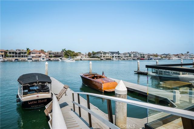 16462 Malden Circle, Huntington Beach, CA 92649
