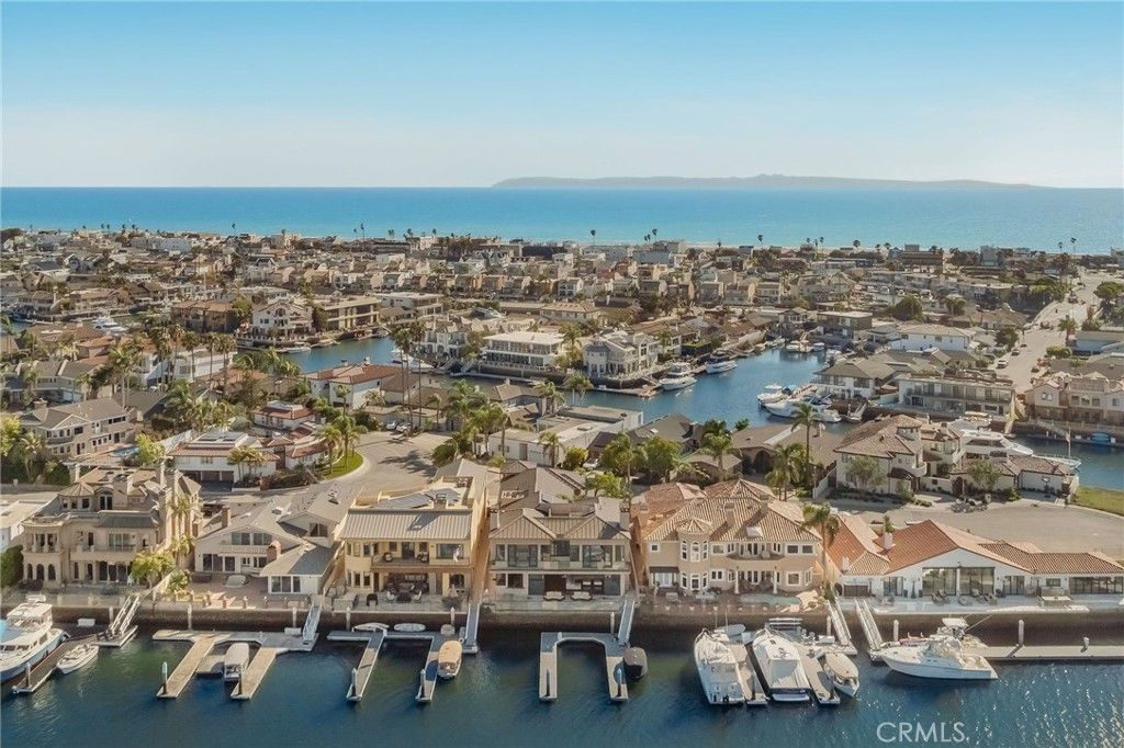 16462 Malden Circle, Huntington Beach, CA 92649