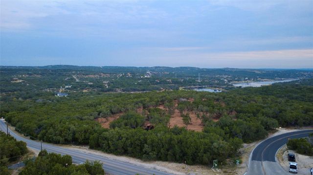 3831 Lakehurst RD, Spicewood, TX 78669