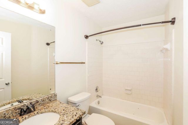 7074 Williamsburg Drive, Riverdale, GA 30274