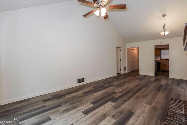 7074 Williamsburg Drive, Riverdale, GA 30274