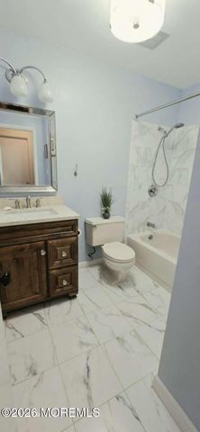 75 Idlebrook Lane, Aberdeen, NJ 07747