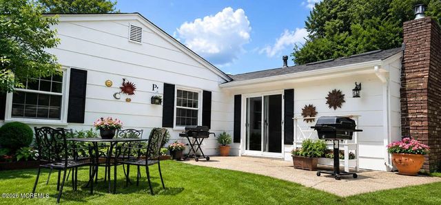 75 Idlebrook Lane, Aberdeen, NJ 07747