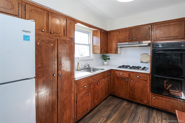 21614 132nd Road, Springfield Gardens, NY 11413