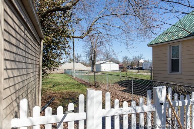342 W Lagrange Road, Hanover, IN 47243