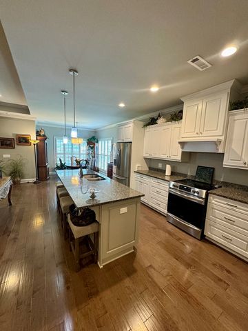 205 Kinning Park Lane, Dothan, AL 36305