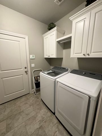205 Kinning Park Lane, Dothan, AL 36305