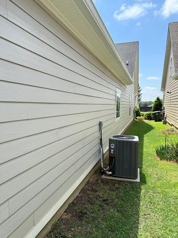 205 Kinning Park Lane, Dothan, AL 36305