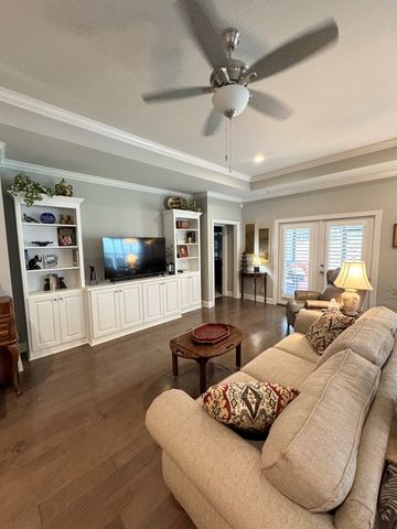 205 Kinning Park Lane, Dothan, AL 36305