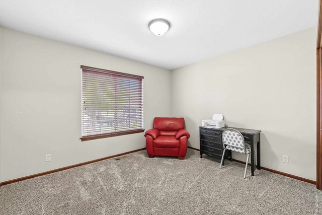 3113 E Sunflower Dr, Derby, KS 67037