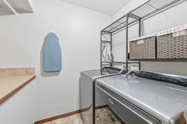 3113 E Sunflower Dr, Derby, KS 67037