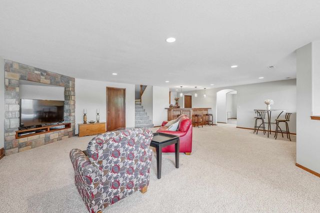 3113 E Sunflower Dr, Derby, KS 67037