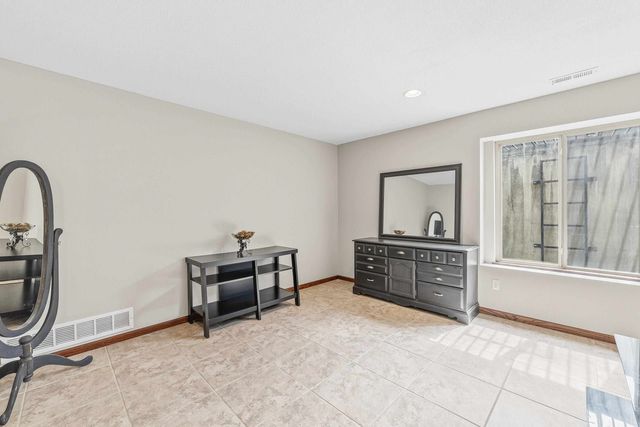 3113 E Sunflower Dr, Derby, KS 67037