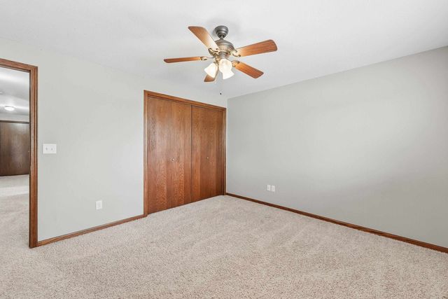 3113 E Sunflower Dr, Derby, KS 67037