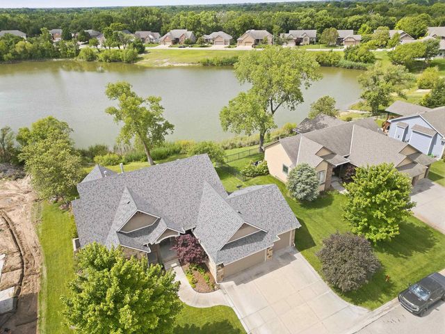 3113 E Sunflower Dr, Derby, KS 67037