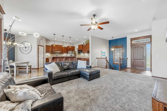 3113 E Sunflower Dr, Derby, KS 67037