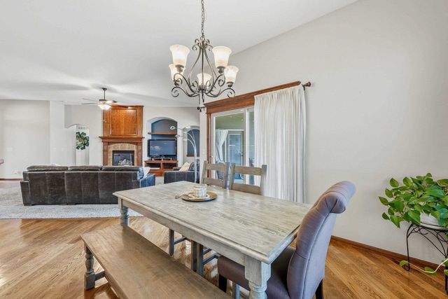 3113 E Sunflower Dr, Derby, KS 67037