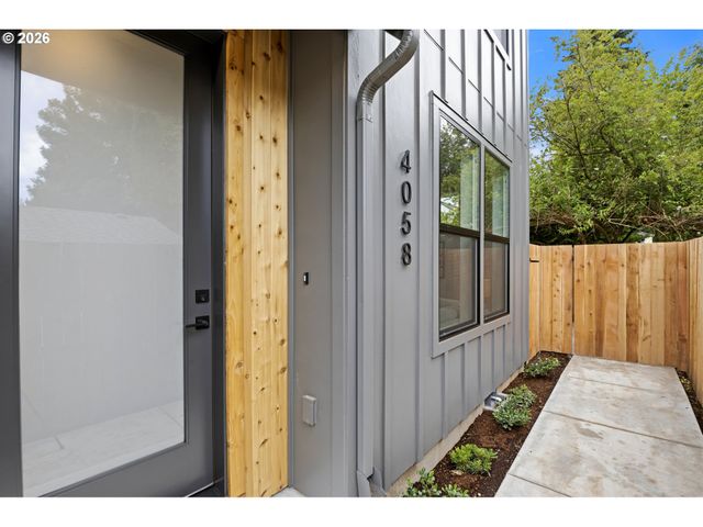4066 Se Long St, Portland, OR 97202