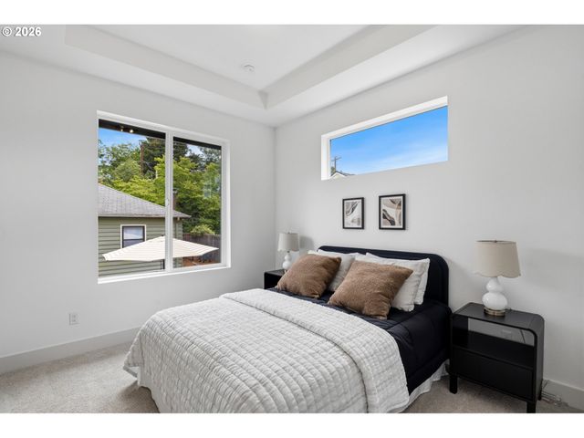 4066 Se Long St, Portland, OR 97202