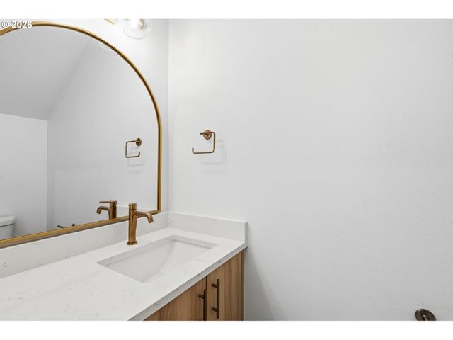 4066 Se Long St, Portland, OR 97202