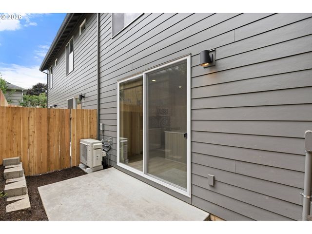 4066 Se Long St, Portland, OR 97202