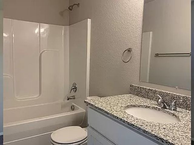 415 S Pitman Street, Prairie Grove, AR 72753