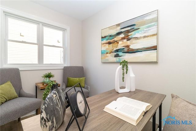 1244 Dublin Drive, Waterville, OH 43566