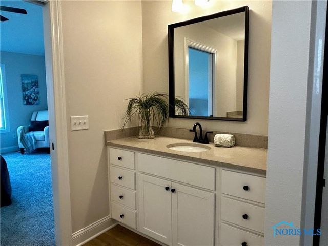 1244 Dublin Drive, Waterville, OH 43566