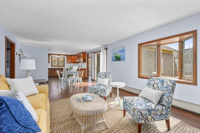 32 Tip Cart Dr, Chatham, MA 02633