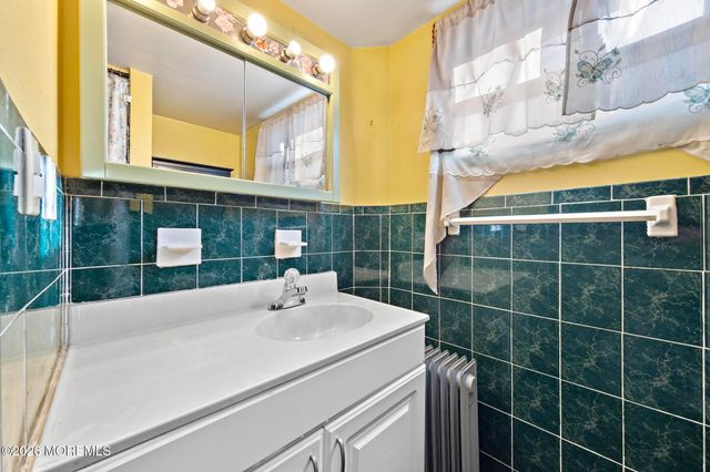 128 Sampson Place, Long Branch, NJ 07740