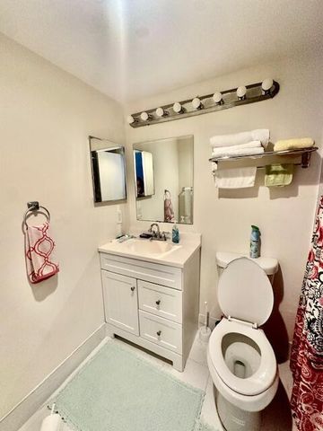 583 Fanshaw N, Boca Raton, FL 33434