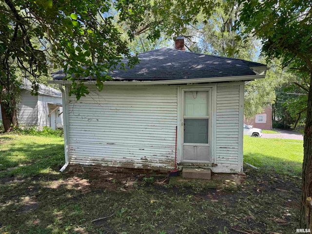 2015 N CENTRAL Avenue, Peoria, IL 61603
