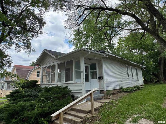 2015 N CENTRAL Avenue, Peoria, IL 61603