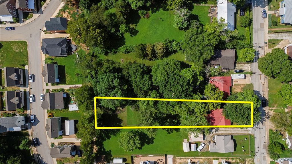 1018 S Washington Avenue, Fayetteville, AR 72701