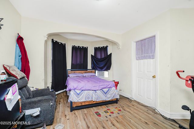 1071 Bond Street, Elizabeth, NJ 07201