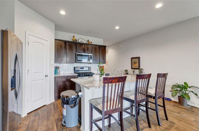 8306 Tamarind Lane, Baytown, TX 77521