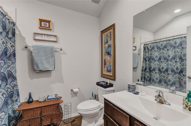 8306 Tamarind Lane, Baytown, TX 77521