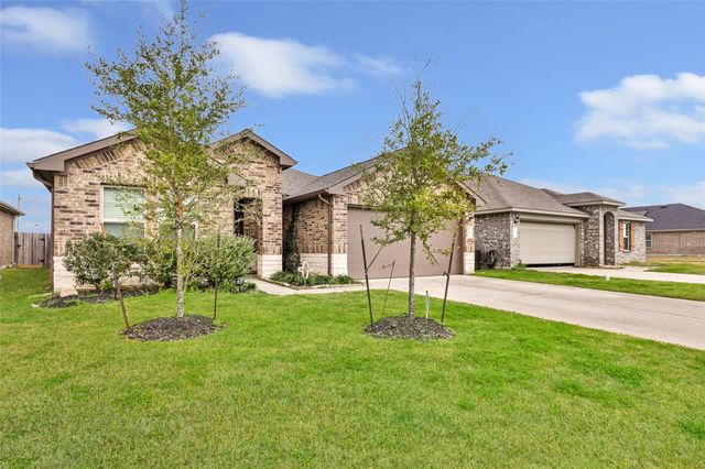 8306 Tamarind Lane, Baytown, TX 77521