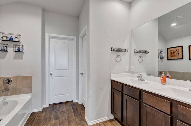 8306 Tamarind Lane, Baytown, TX 77521