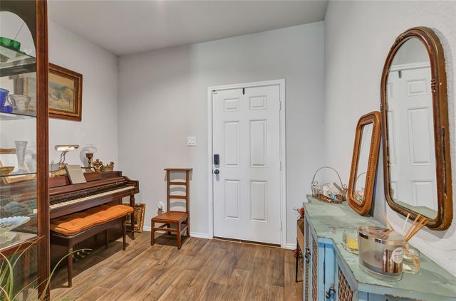 8306 Tamarind Lane, Baytown, TX 77521