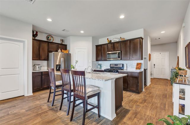 8306 Tamarind Lane, Baytown, TX 77521