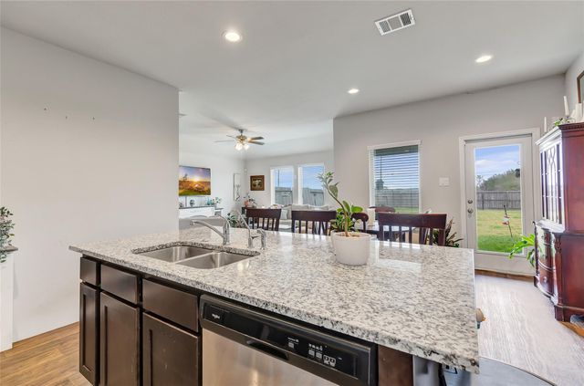 8306 Tamarind Lane, Baytown, TX 77521