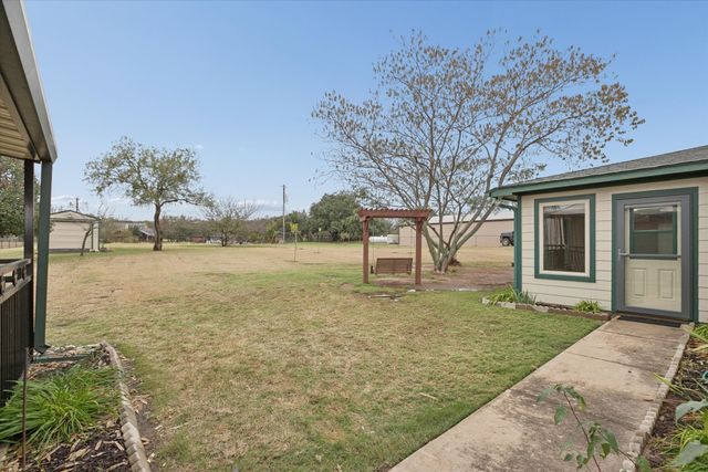 548 Highland Road, Springtown, TX 76082