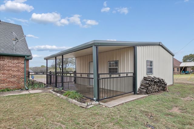 548 Highland Road, Springtown, TX 76082
