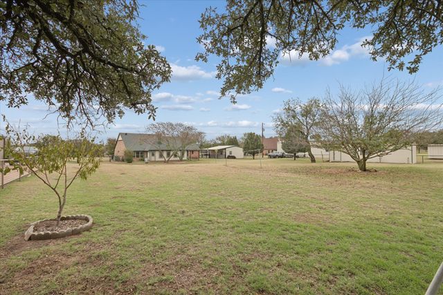 548 Highland Road, Springtown, TX 76082