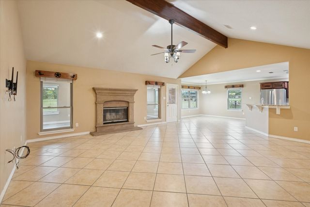 548 Highland Road, Springtown, TX 76082