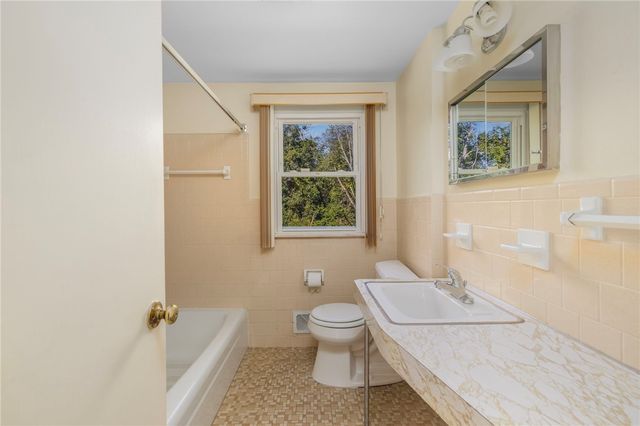103 Amanda Street, Cranston, RI 02920